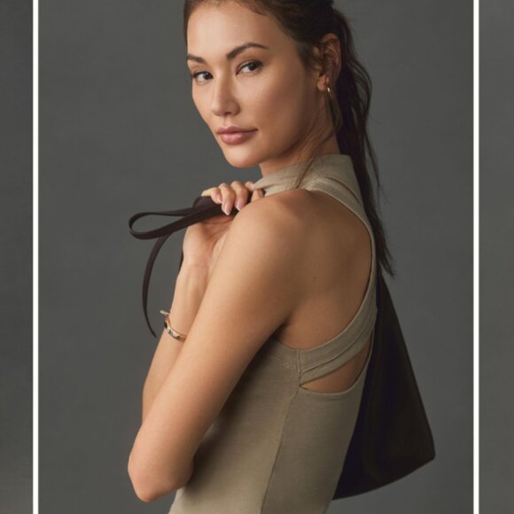 Brand New Pilcro Mock-Neck Cutout Tank - Picture 3 of 6